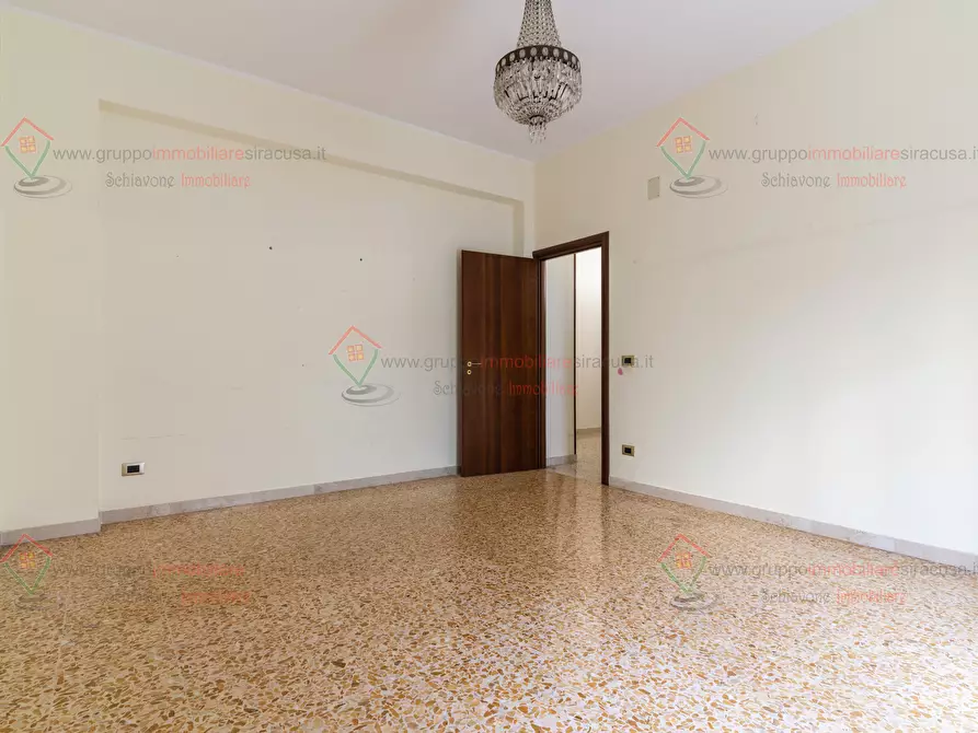 Immagine 12 di Appartamento in vendita  a Siracusa