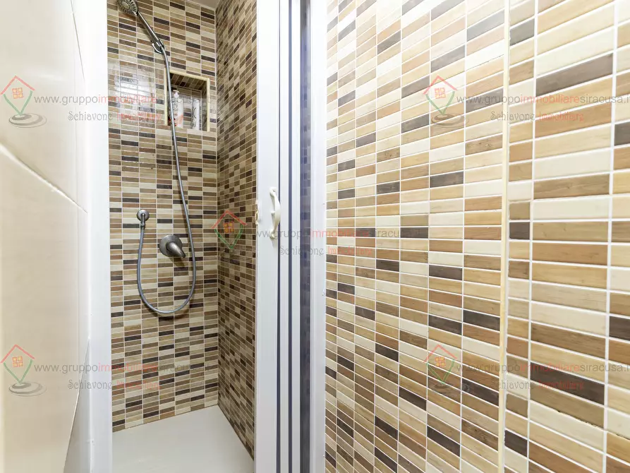 Immagine 9 di Monolocale in vendita  a Siracusa