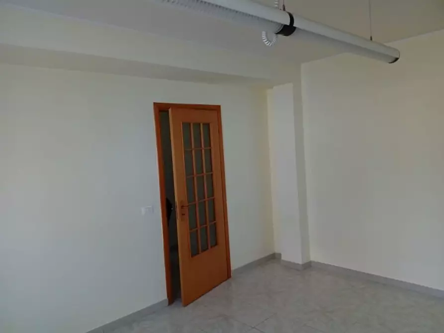 Immagine 4 di Ufficio in vendita  a Siracusa