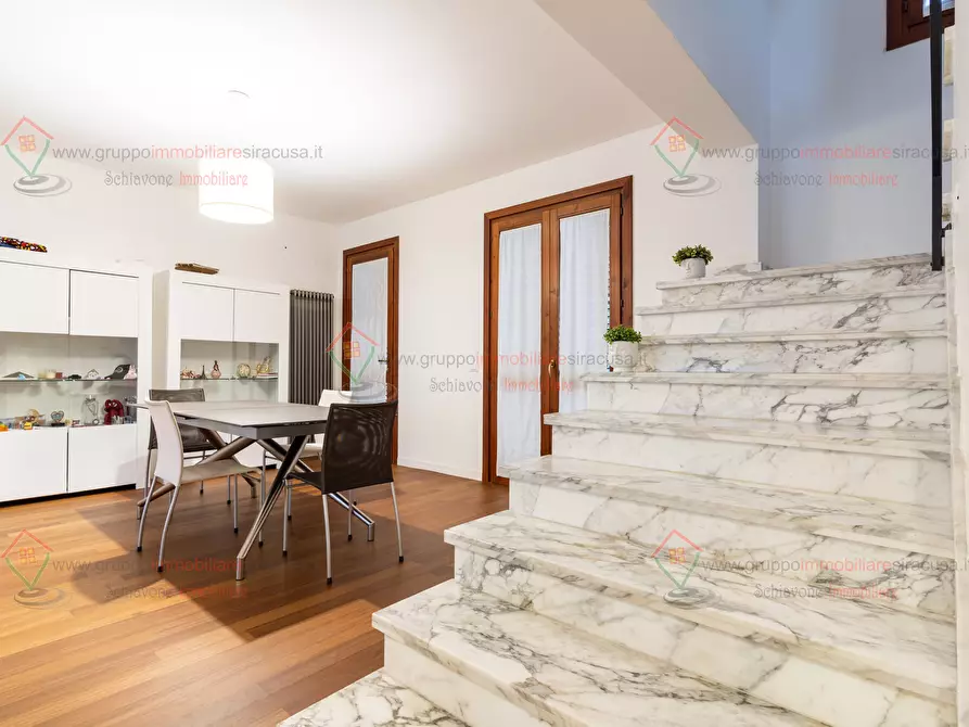 Immagine 8 di Casa bifamiliare in vendita  a Siracusa