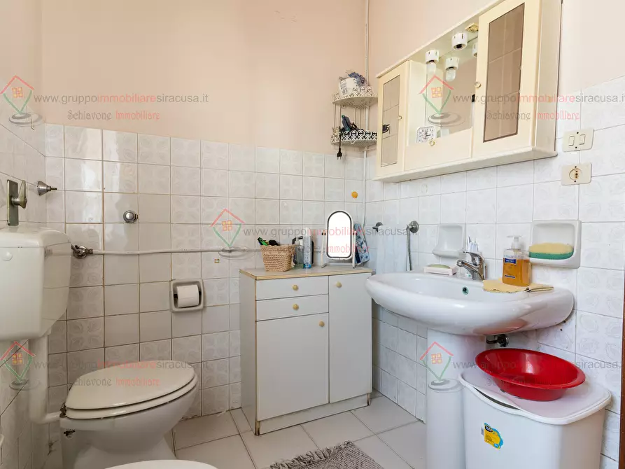 Immagine 7 di Trilocale in vendita  a Siracusa