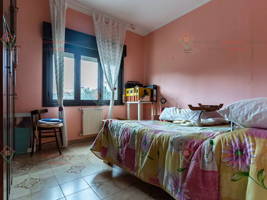 Immagine 15 di Quadrilocale in vendita  a Siracusa