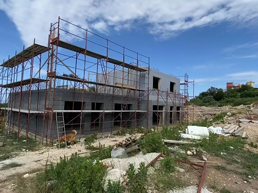 Immagine 7 di Casa bifamiliare in vendita  a Siracusa