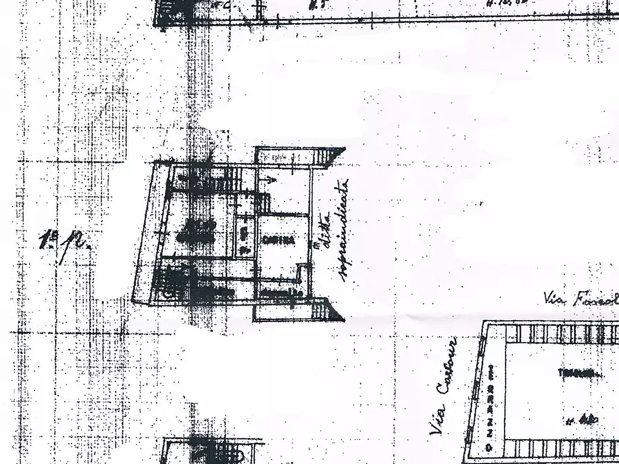 Immagine 22 di Casa indipendente in vendita  a Canicattini Bagni