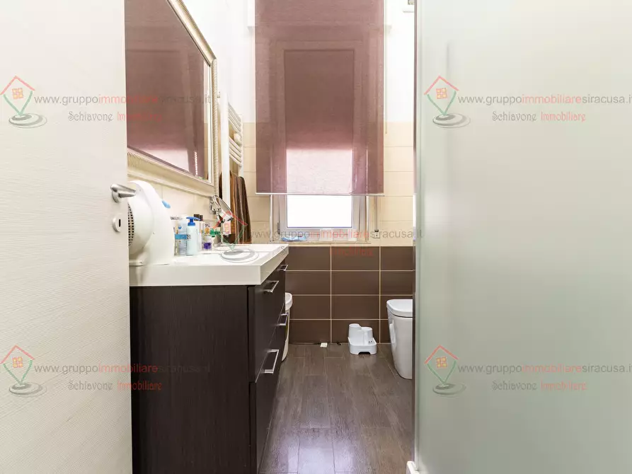 Immagine 21 di Pentalocale in vendita  a Siracusa
