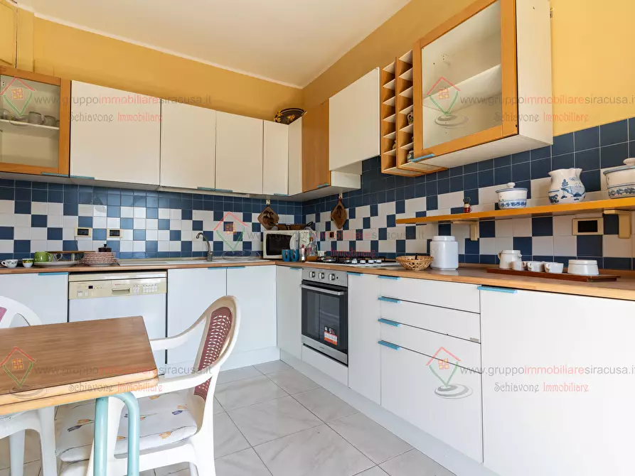 Immagine 22 di Pentalocale in vendita  a Siracusa