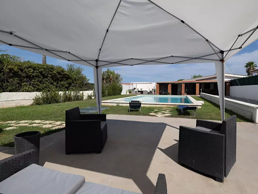 Immagine 6 di Villa in vendita  a Siracusa