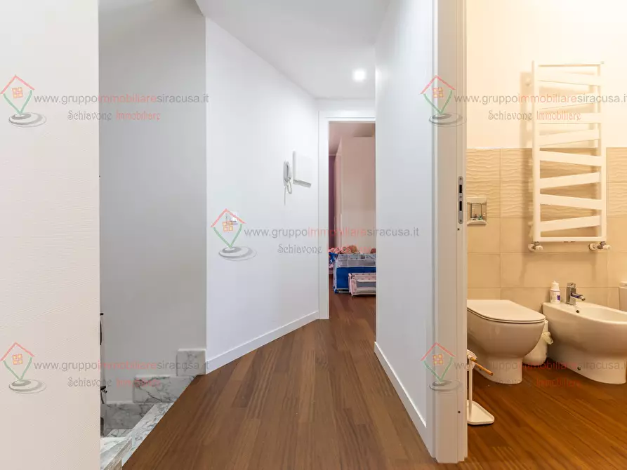 Immagine 19 di Casa bifamiliare in vendita  a Siracusa