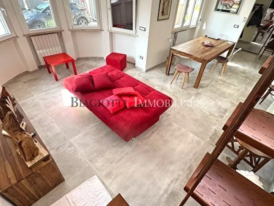 Immagine 3 di Casa indipendente in vendita  a Livorno