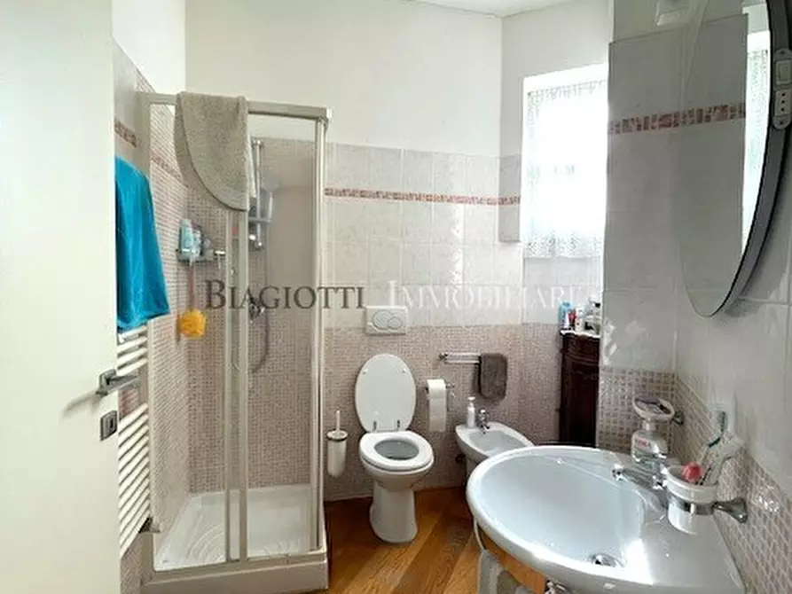 Immagine 36 di Attico in vendita  a Livorno