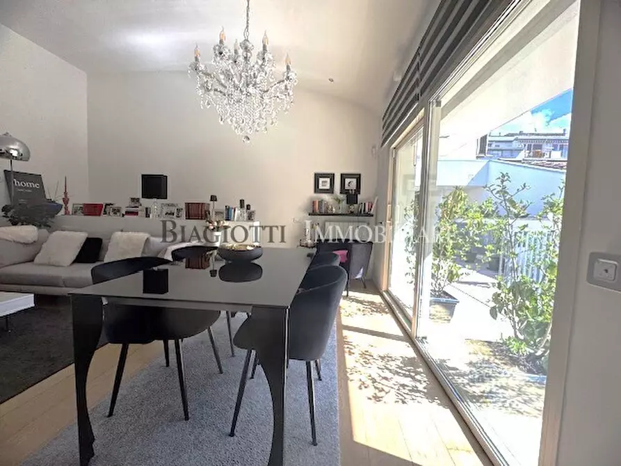 Immagine 2 di Appartamento in vendita  a Livorno