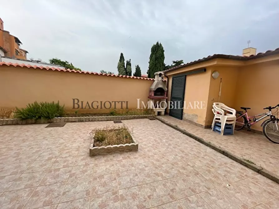 Immagine 21 di Casa semindipendente in vendita  a Livorno