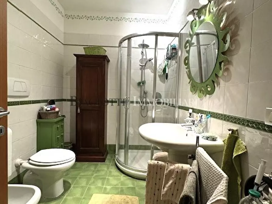 Immagine 16 di Trilocale in vendita  a Livorno