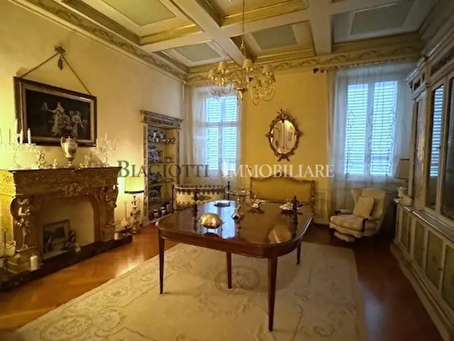 Immagine 3 di Pentalocale in vendita  in viale italia a Livorno