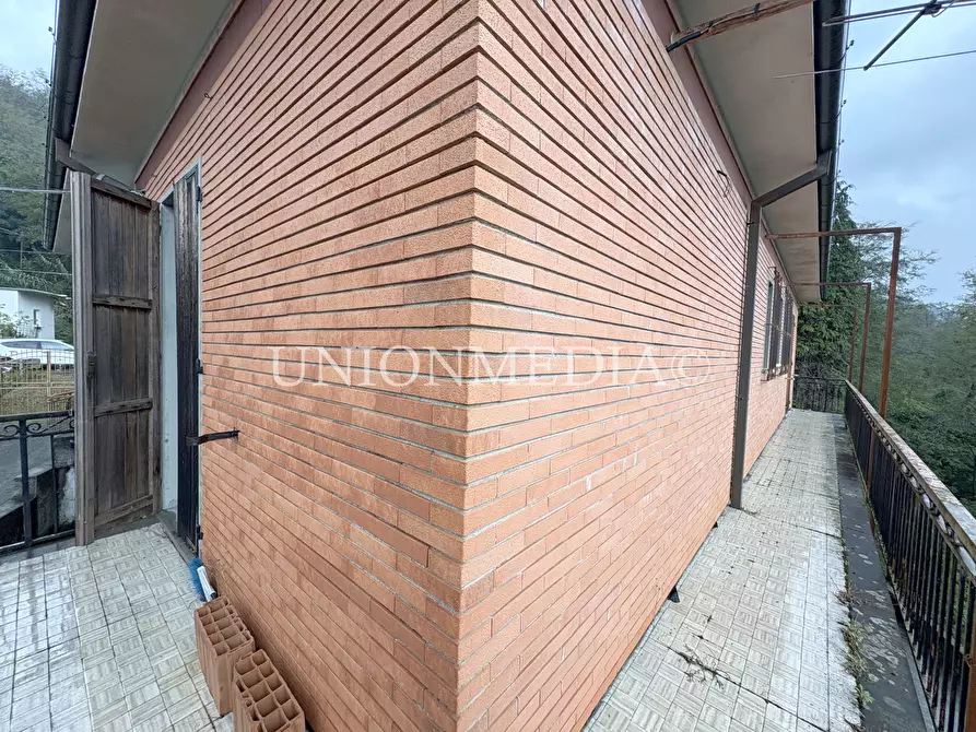 Immagine 21 di Casa bifamiliare in vendita  a Follo