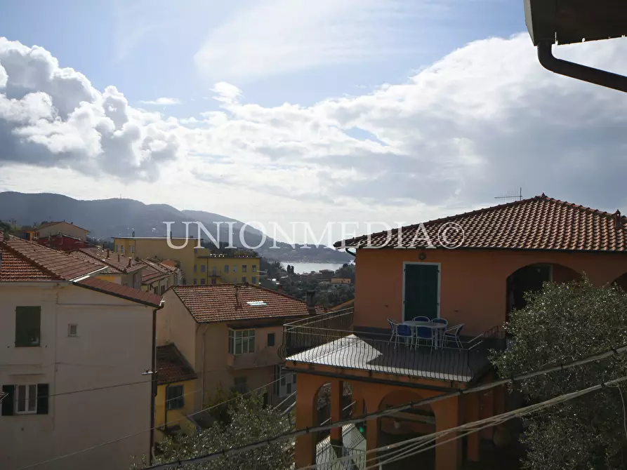 Immagine 28 di Porzione di casa in vendita  in Via Umberto Biancamano 88 a La Spezia