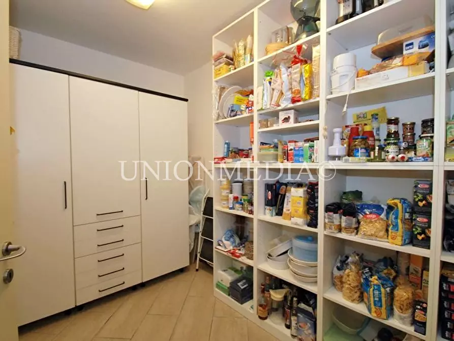 Immagine 32 di Villa in vendita  in Via cappuccini a Sarzana