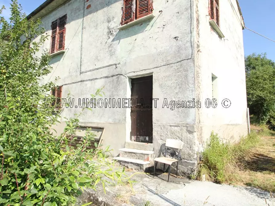 Immagine 1 di Casa indipendente in vendita  a Vezzano Ligure