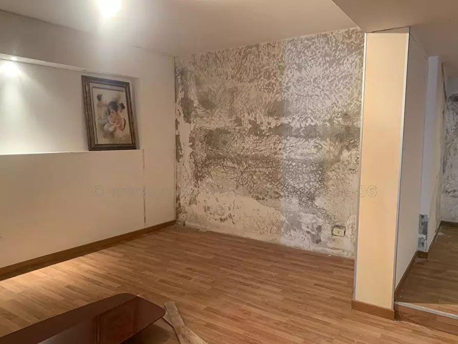 Immagine 21 di Capannone industriale in vendita  a La Spezia