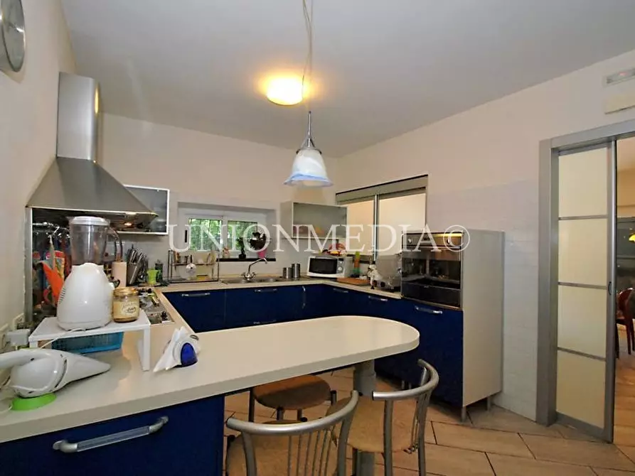 Immagine 30 di Villa in vendita  in Via cappuccini a Sarzana