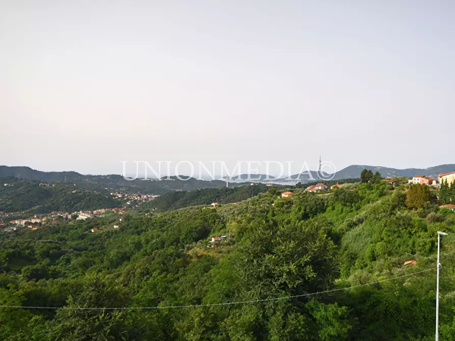 Immagine 40 di Appartamento in vendita  in Via Matteotti 8 a Vezzano Ligure