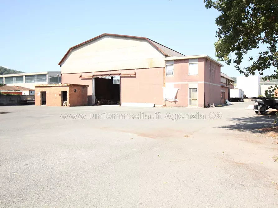 Immagine 4 di Capannone industriale in vendita  a La Spezia
