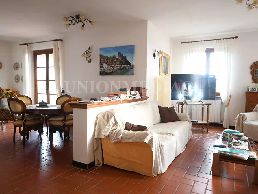 Immagine 16 di Villa in vendita  in Via caniparola a Fosdinovo