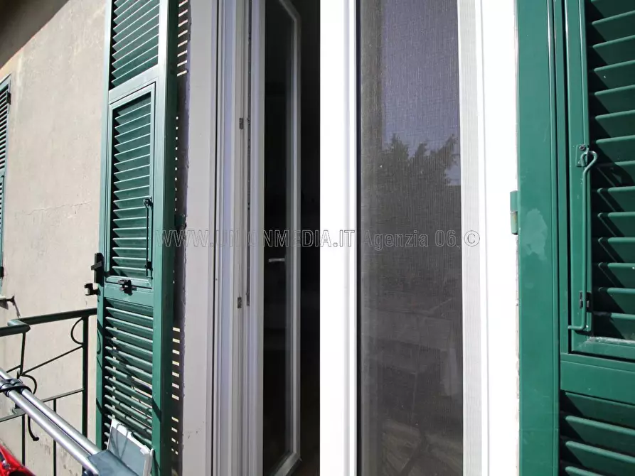 Immagine 2 di Appartamento in vendita  a Vezzano Ligure