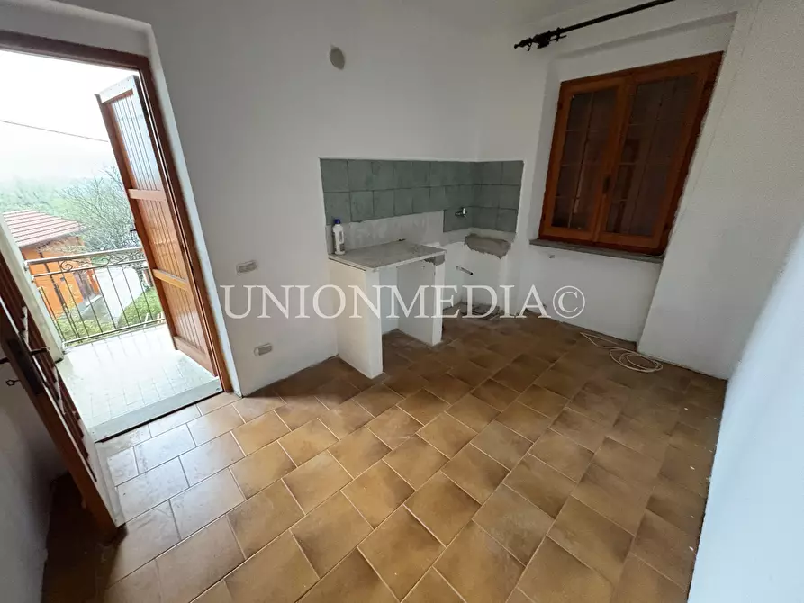 Immagine 12 di Casa bifamiliare in vendita  a Follo