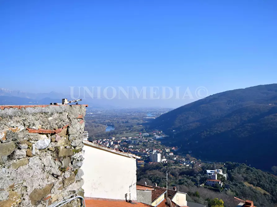 Immagine 1 di Casa semindipendente in vendita  in via di mezzo a Arcola