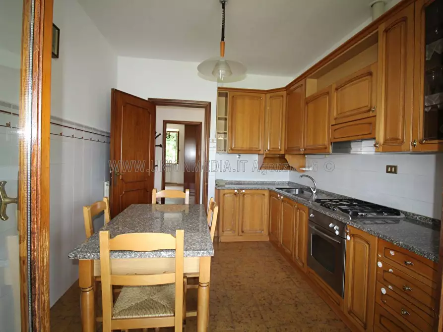 Immagine 11 di Casa indipendente in vendita  a Sarzana
