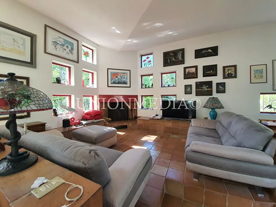 Immagine 17 di Villa in vendita  a Sarzana