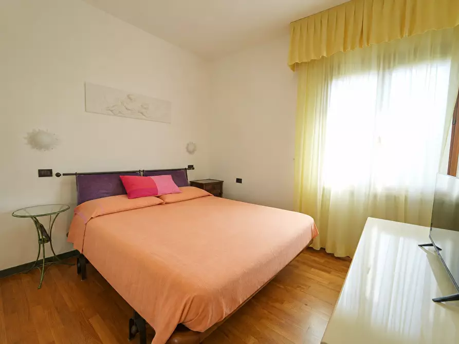 Immagine 15 di Villa in vendita  in Via Laerte Rolfini a Rimini