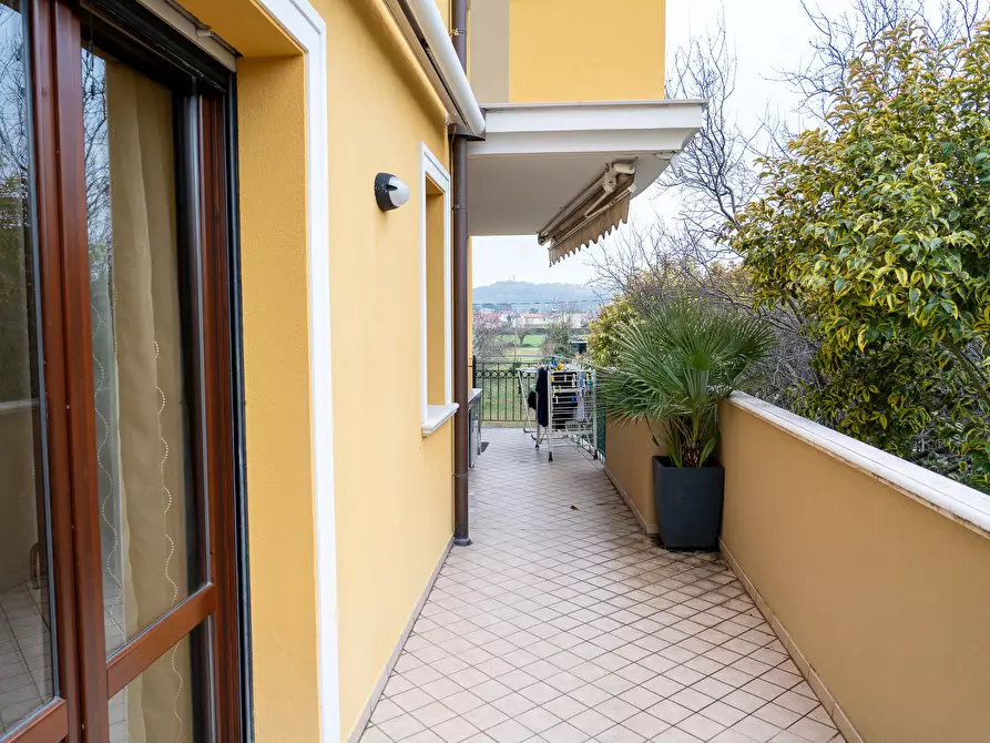 Immagine 12 di Trilocale in vendita  in Via Pennabilli 3 a Rimini