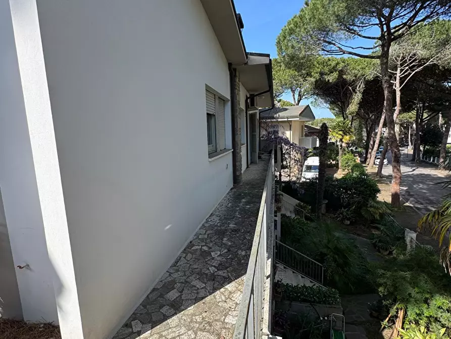 Immagine 48 di Pentalocale in vendita  in Viale Romagna 25 a Cervia