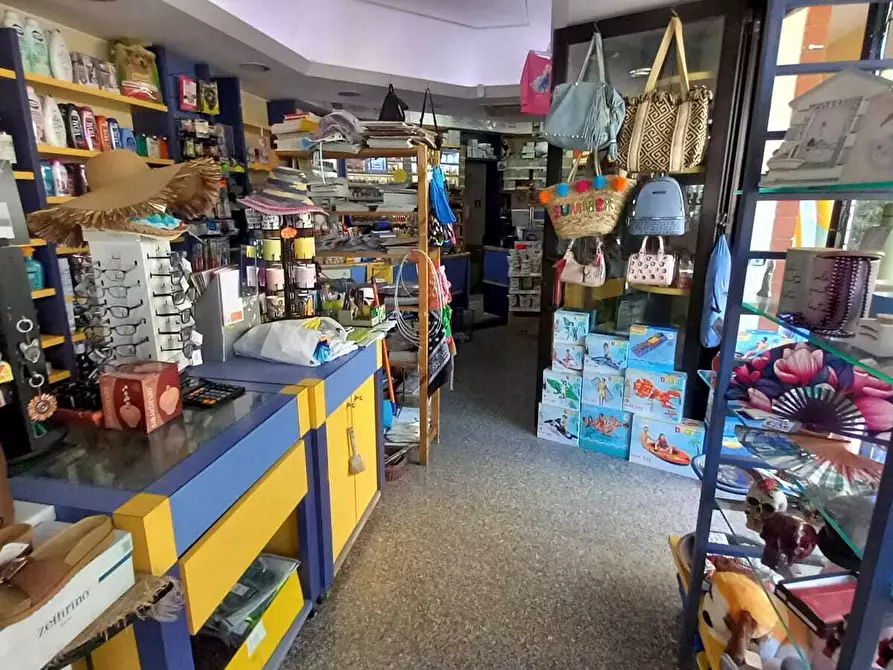 Immagine 3 di Tabaccheria in vendita  in Rimini a Rimini
