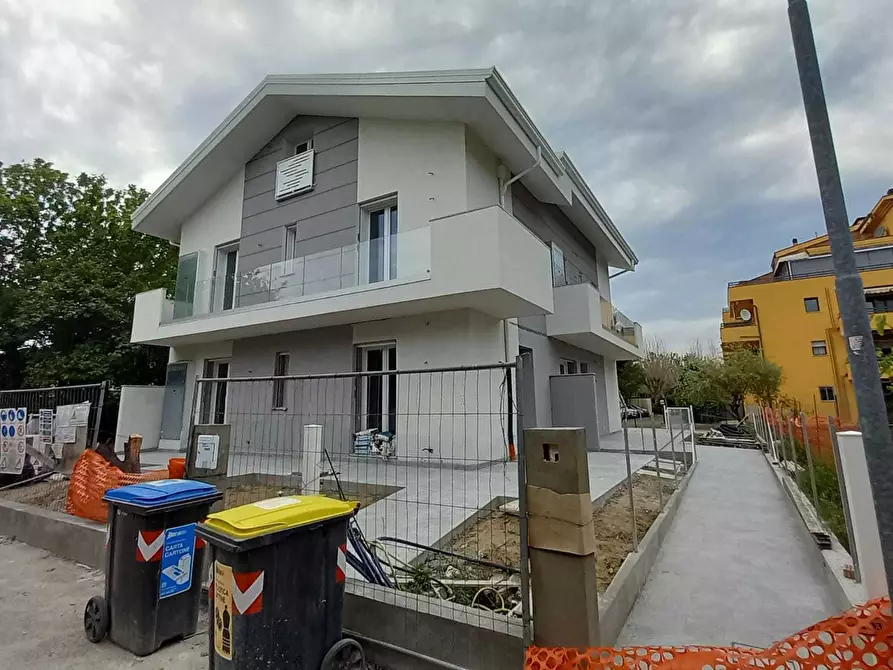 Immagine 18 di Mansarda in vendita  a Riccione