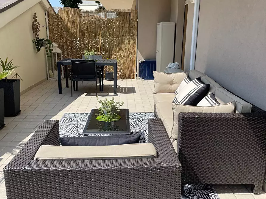 Immagine 12 di Quadrilocale in vendita  in Viale D'Annunzio 183/a a Riccione