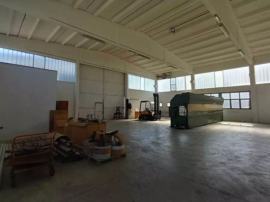 Immagine 1 di Laboratorio in affitto  in Via del Tesoro 533 a Verucchio