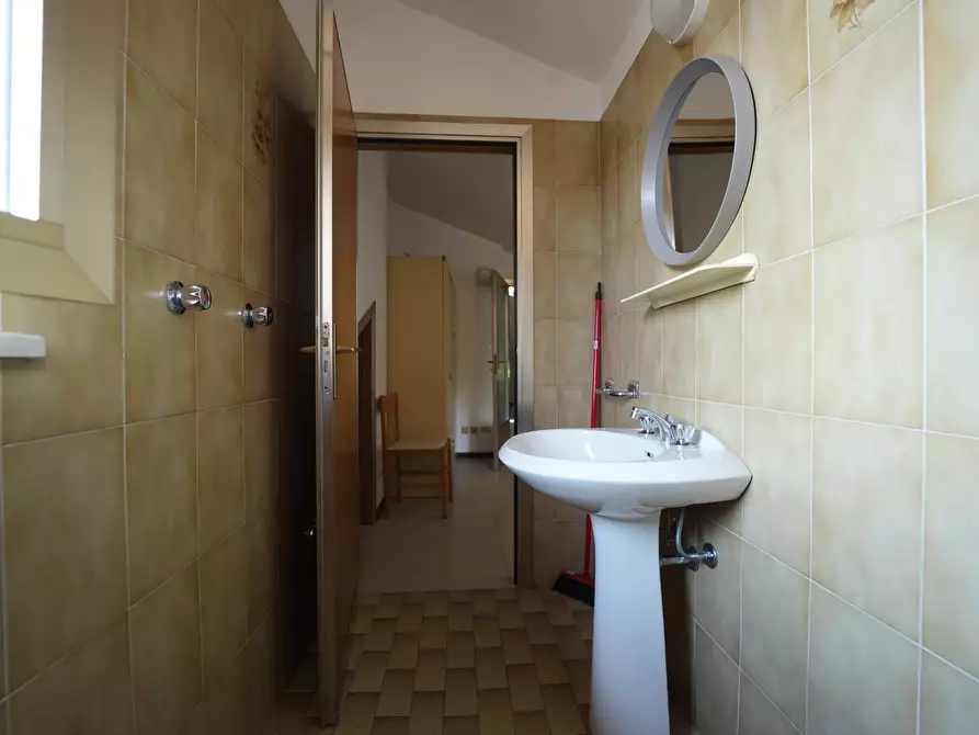 Immagine 4 di Bilocale in vendita  in Via C. Pisacane 23A a Cattolica