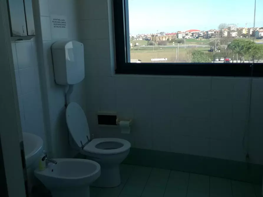 Immagine 2 di Ufficio in affitto  in Viale Circonvallazione nuova a Rimini