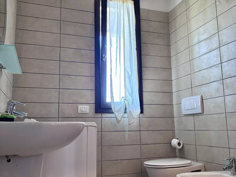 Immagine 16 di Monolocale in vendita  in Via Castore 72 a Rimini