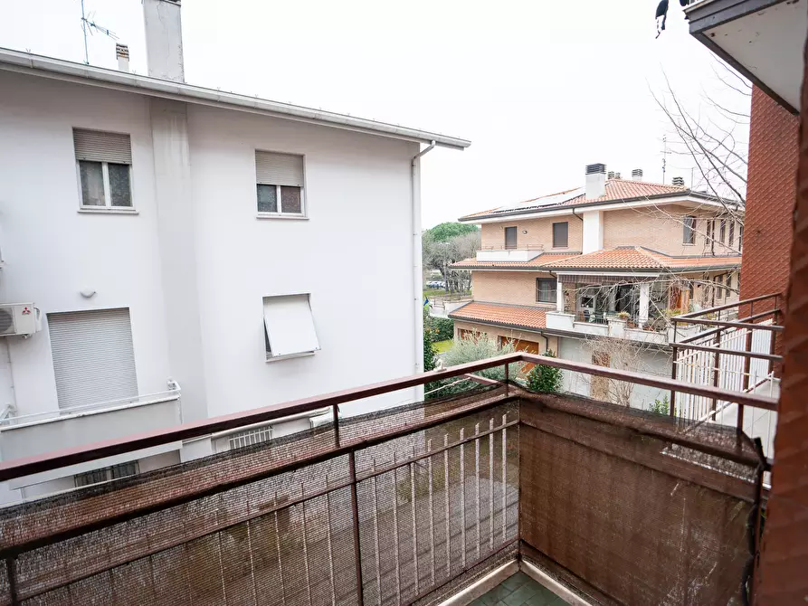 Immagine 10 di Trilocale in vendita  in Via Vega 51 a Rimini