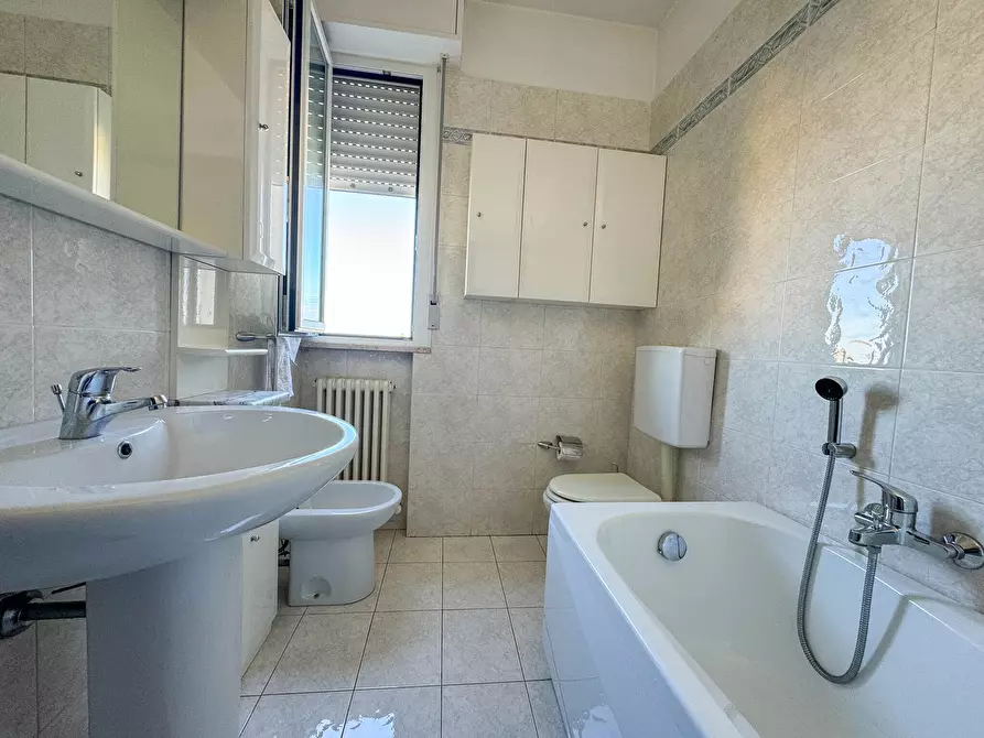 Immagine 19 di Trilocale in vendita  in VIA MARVELLI 7 a Rimini