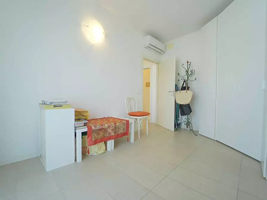 Immagine 18 di Trilocale in vendita  in Via Giovanni Amendola 3 a Rimini