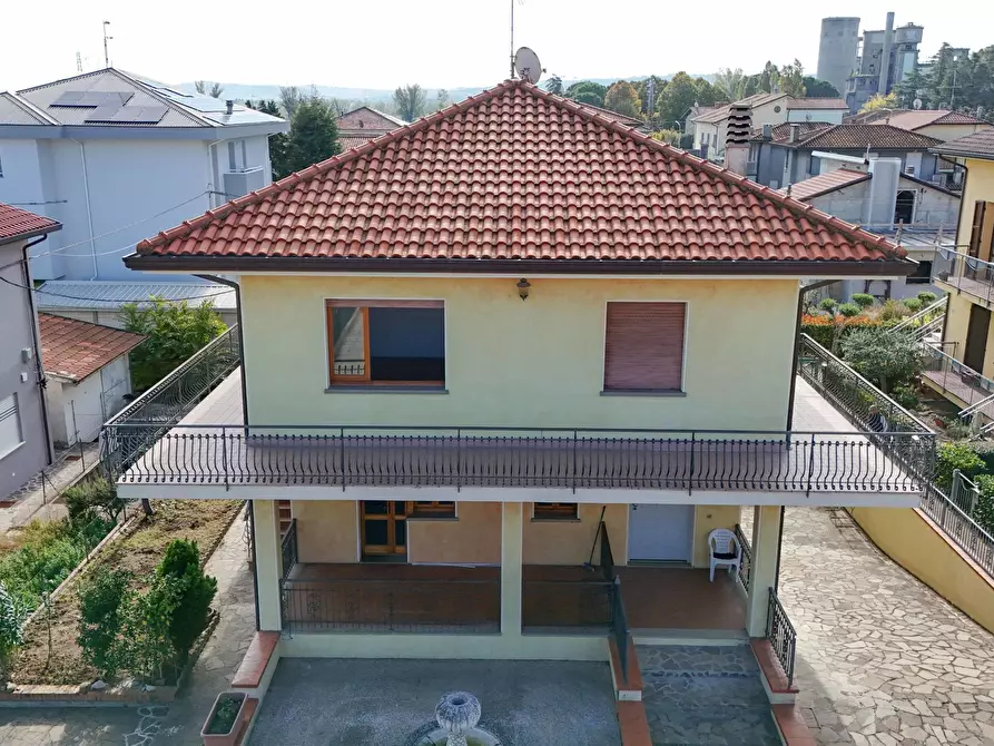 Immagine 2 di Casa bifamiliare in vendita  in Via Riccione a Santarcangelo Di Romagna