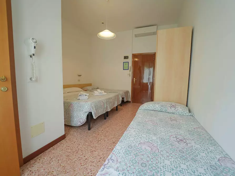 Immagine 22 di Palazzo in vendita  in Via Publio Virgilio Marone a Bellaria-Igea Marina