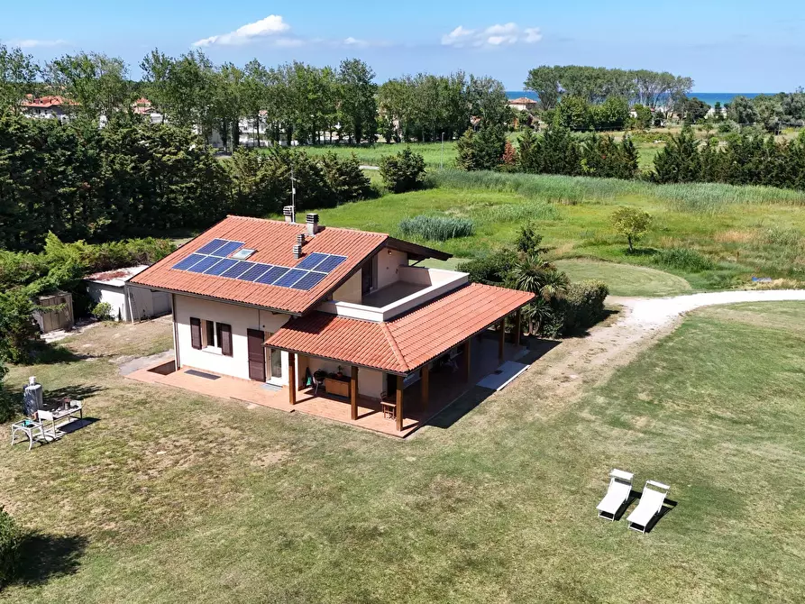 Immagine 44 di Villa in vendita  in Via Giuseppe Garibaldi a Bellaria-Igea Marina