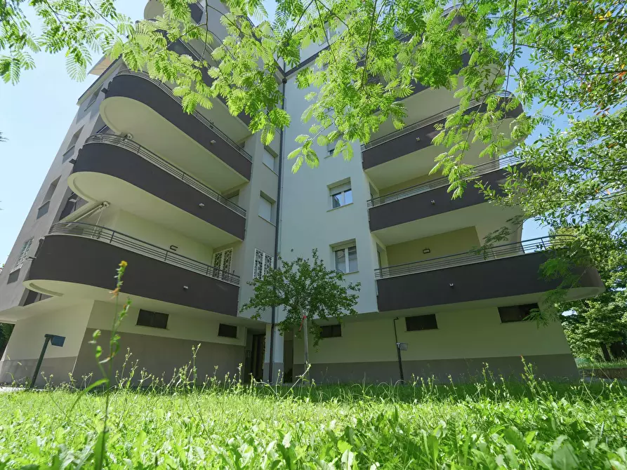 Immagine 3 di Trilocale in vendita  in Via Raffaele Marvelli 9 a Rimini