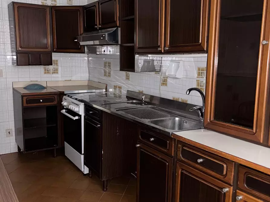 Immagine 3 di Quadrilocale in vendita  in Via Monte San Michele 11 a Rimini